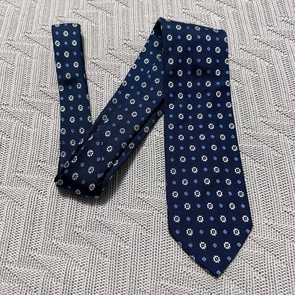 Piattelli blue floral Italian silk tie